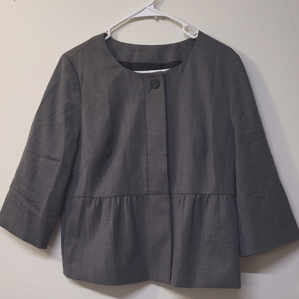 j.crew Elegant Gray Women's Jacket zise 12 used good condition.
